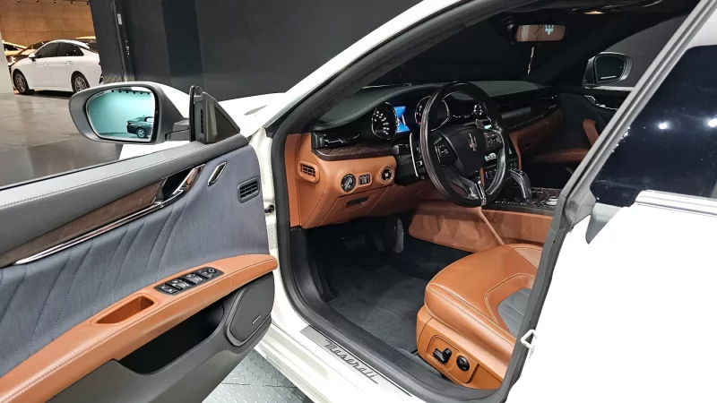 Maserati QUATTROPORTE