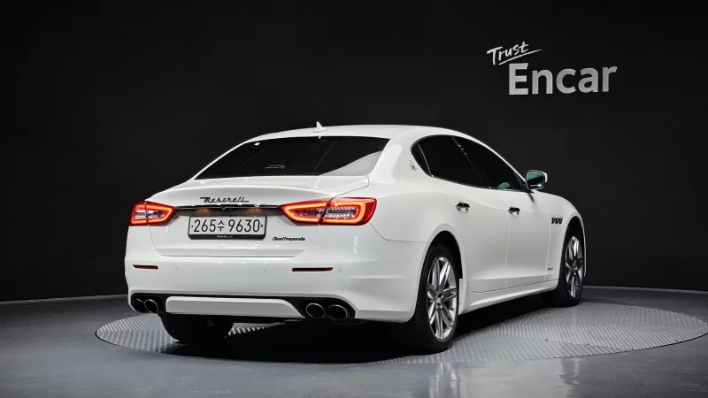 Maserati QUATTROPORTE
