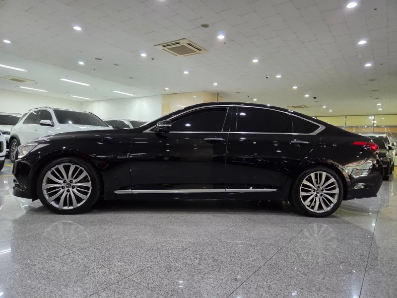 Hyundai Genesis
