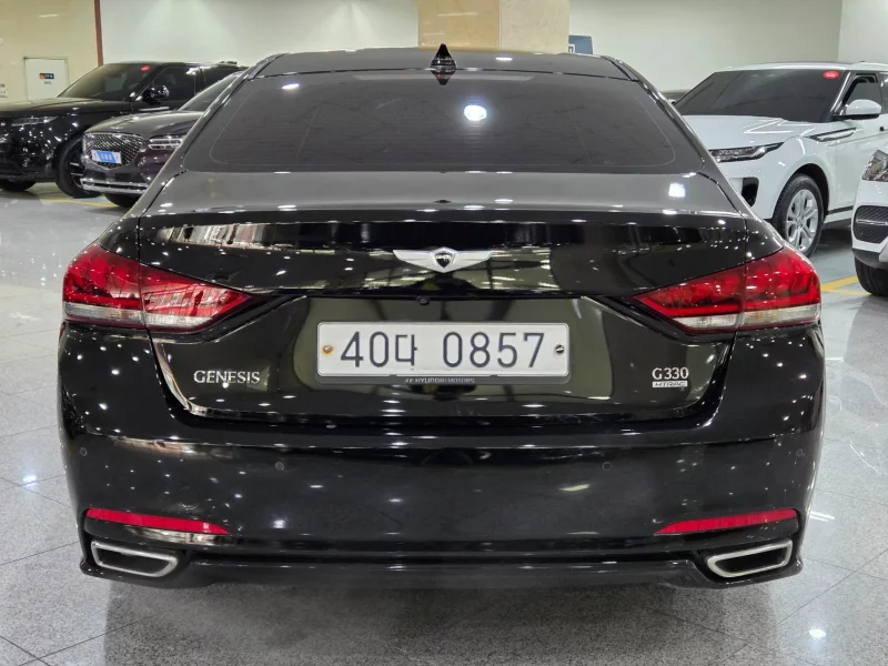 Hyundai Genesis