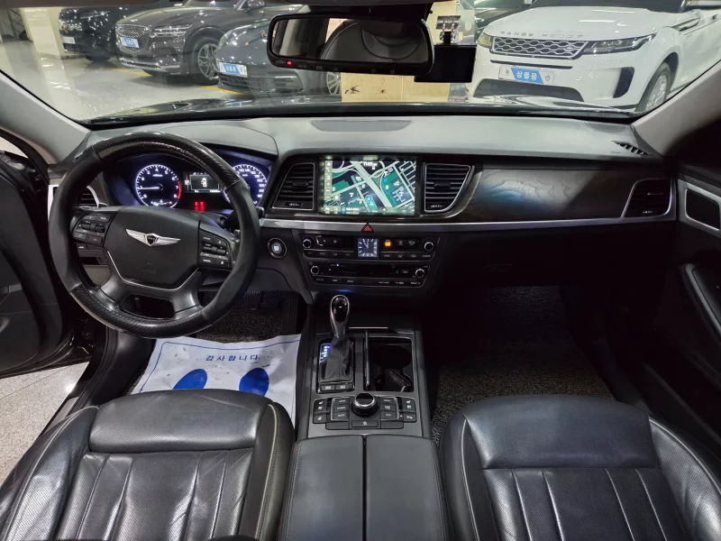 Hyundai Genesis