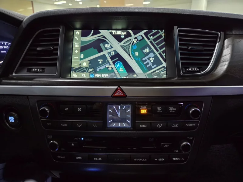 Hyundai Genesis