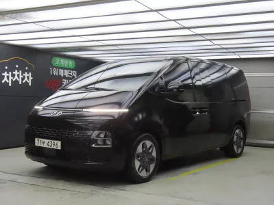 Hyundai Staria