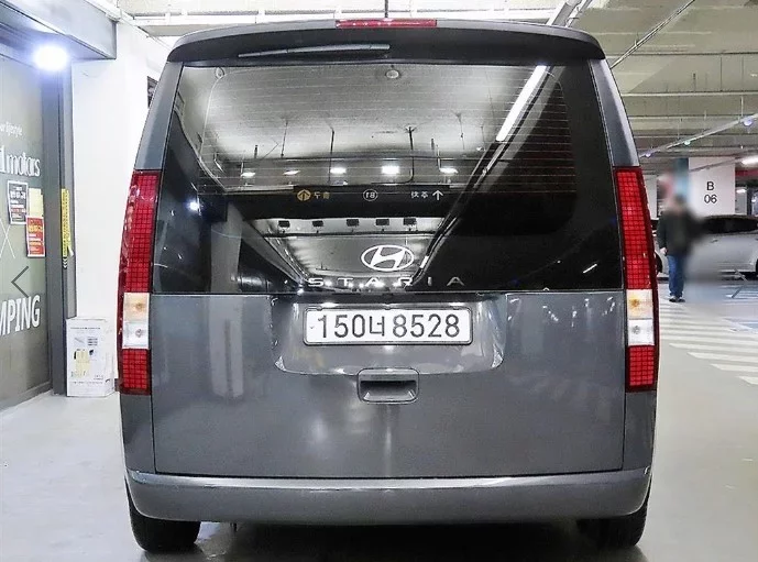 Hyundai Staria