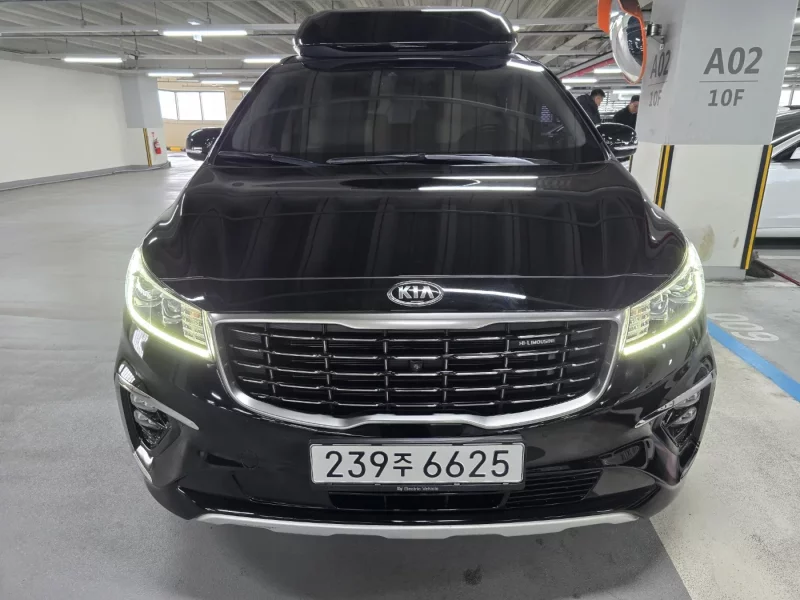 Kia Carnival