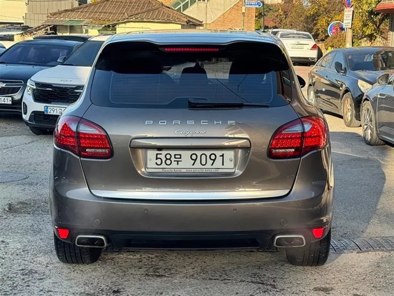Porsche CAYENNE