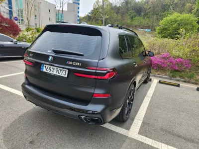 BMW X7