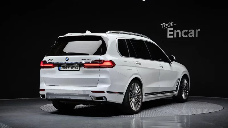 BMW X7