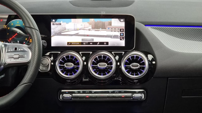 Mercedes-Benz GLA-Class