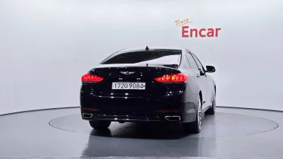 Hyundai Genesis