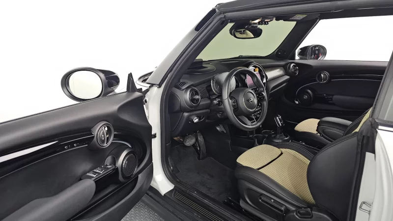 MINI Cooper Convertible