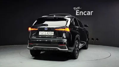 Lexus NX300h