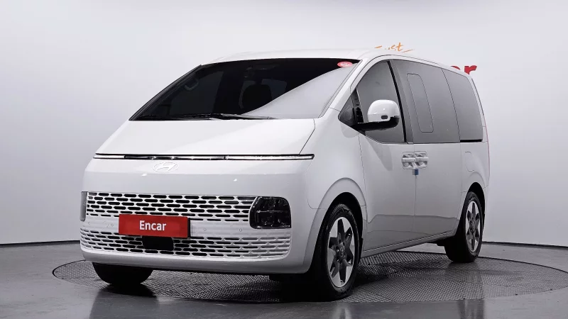 Hyundai Staria