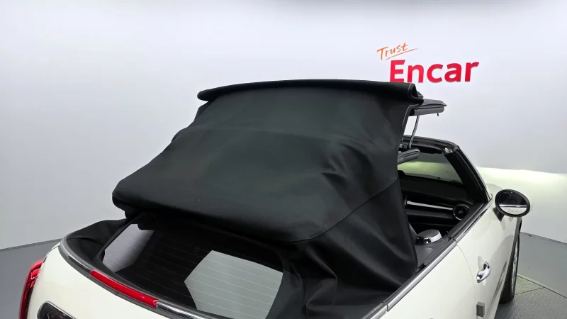 MINI Cooper Convertible