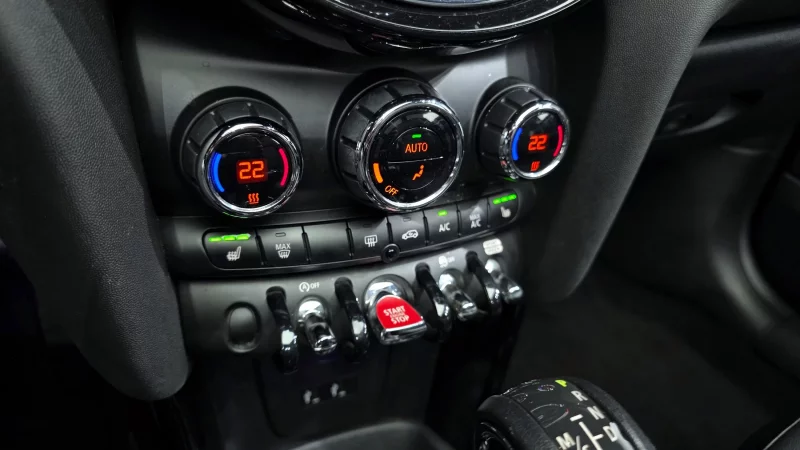 MINI Cooper Convertible