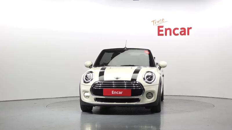 MINI Cooper Convertible