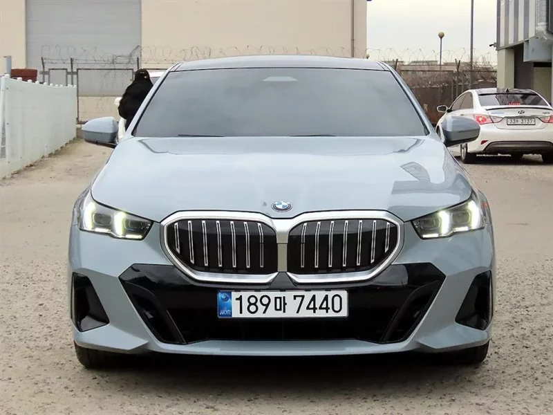 BMW 5-Series