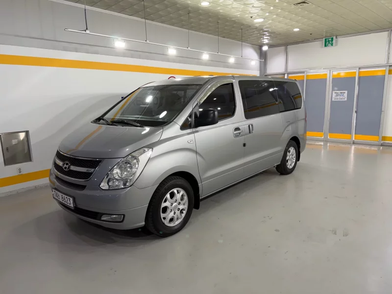 Hyundai Starex