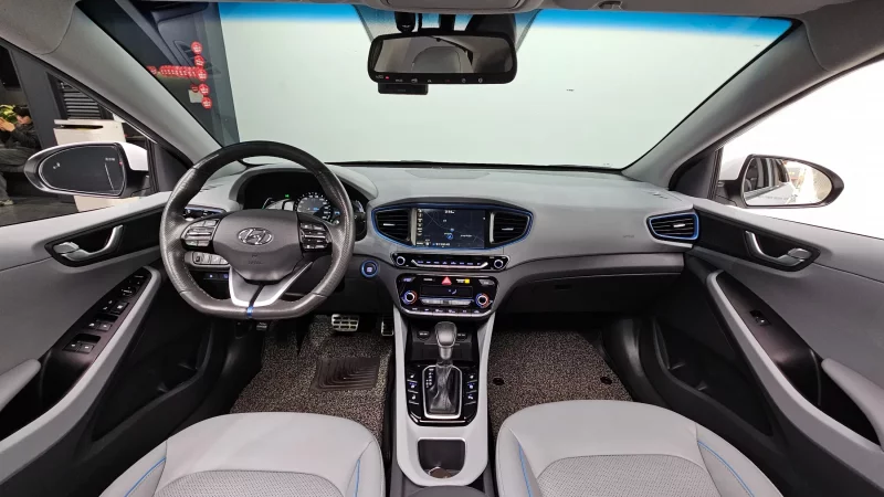 Hyundai Ioniq