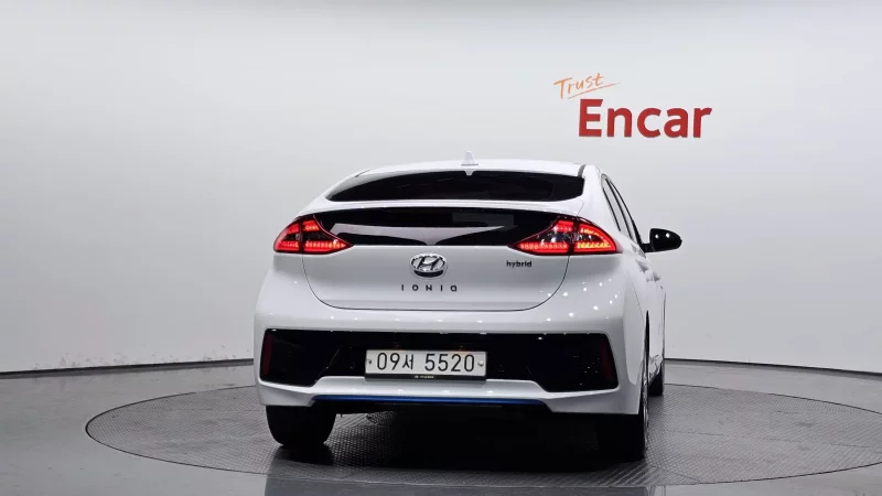 Hyundai Ioniq