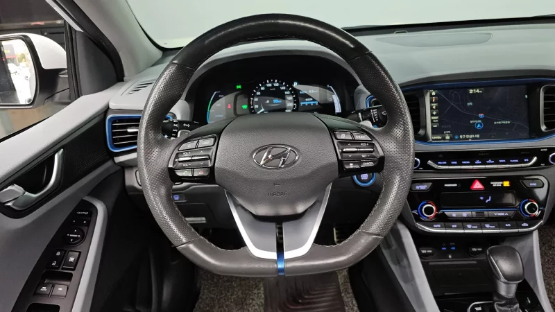 Hyundai Ioniq