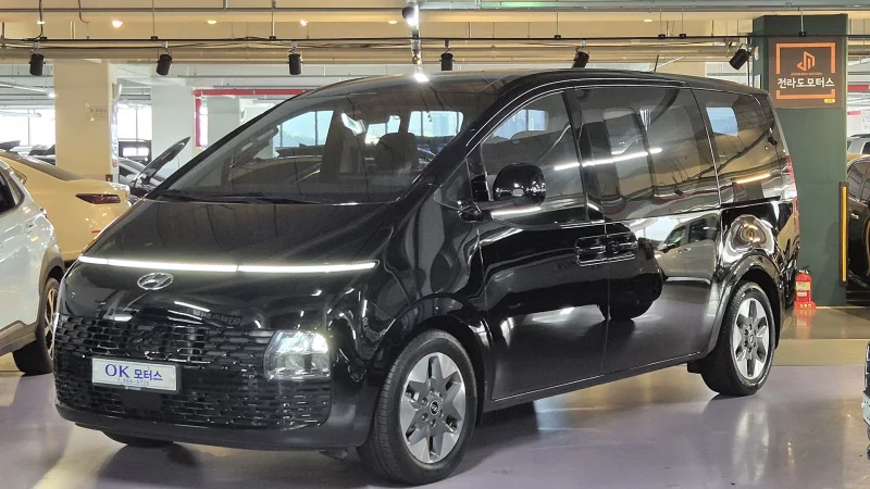 Hyundai Staria