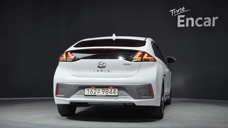 Hyundai Ioniq