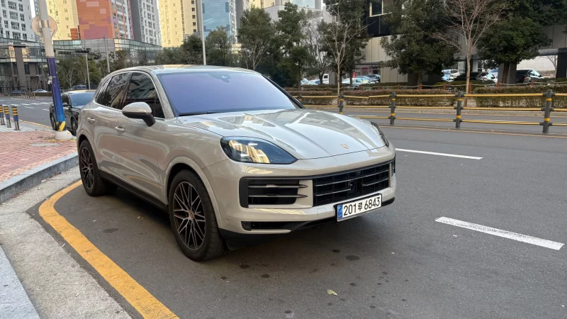 Porsche CAYENNE