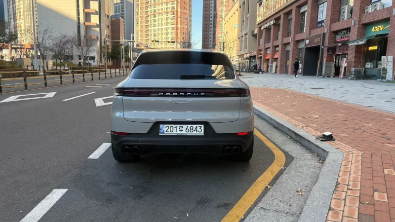 Porsche CAYENNE