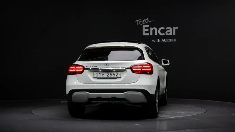 Mercedes-Benz GLA-Class