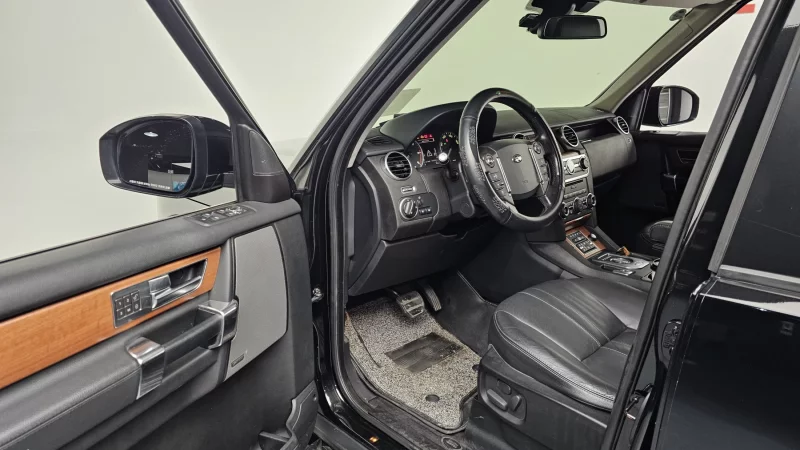 Land Rover DISCOVERY