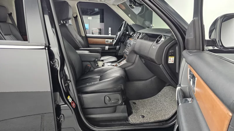 Land Rover DISCOVERY