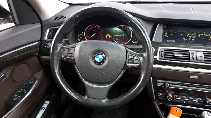 BMW 5-Series Gran Turismo