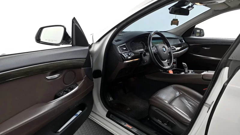 BMW 5-Series Gran Turismo