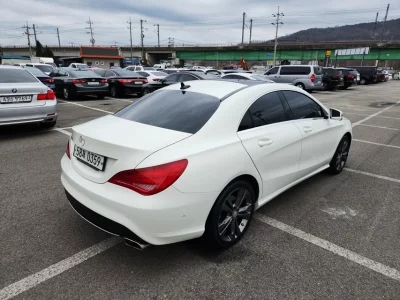 Mercedes-Benz CLA-Class