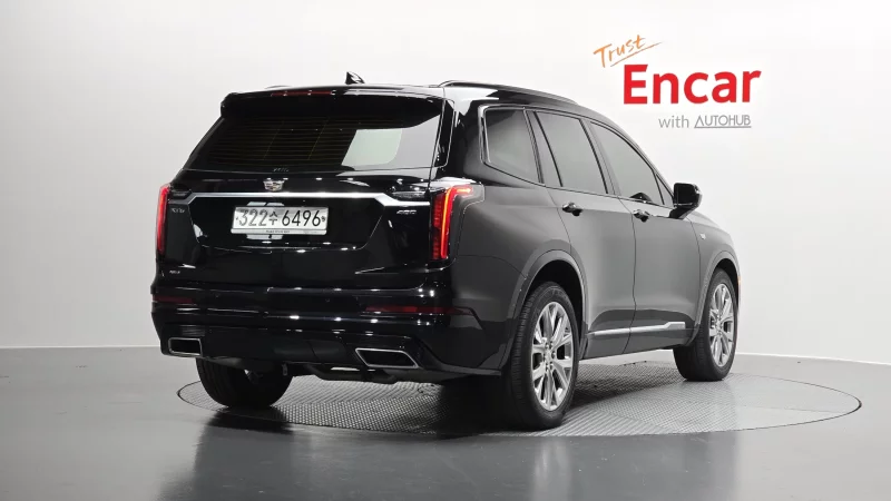 Cadillac XT6