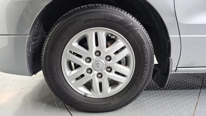 Hyundai Grand Starex
