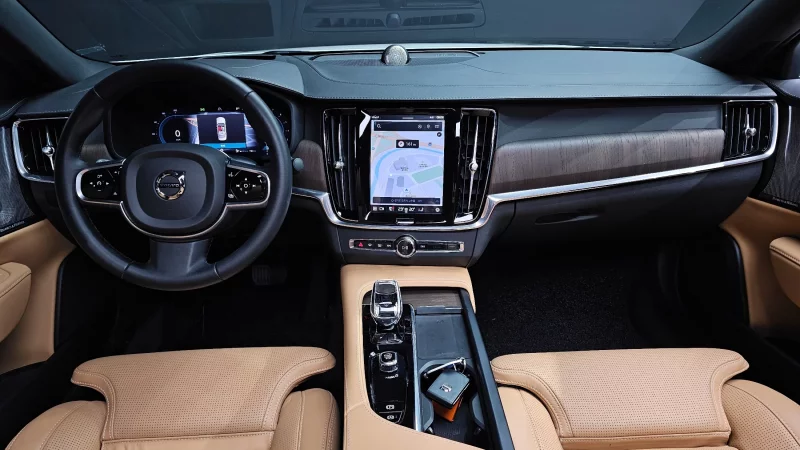 Volvo S90