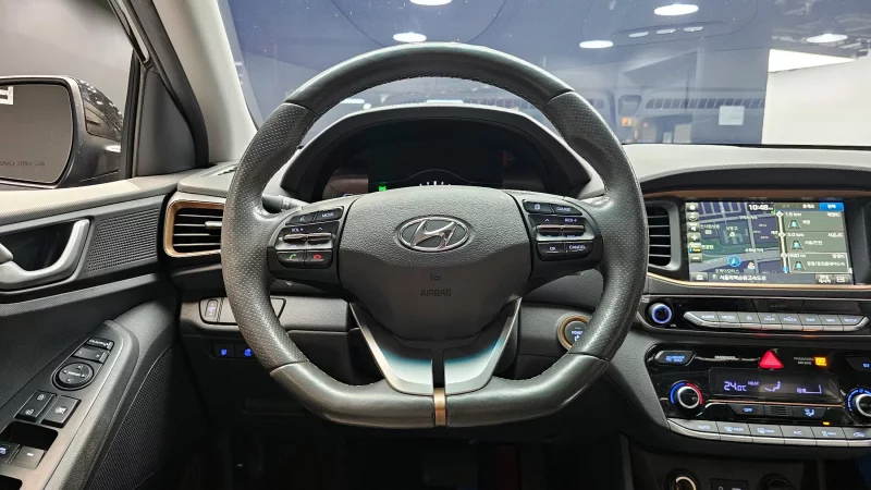 Hyundai Ioniq