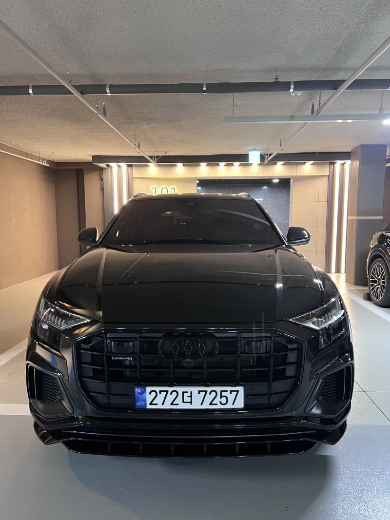 Audi Q8