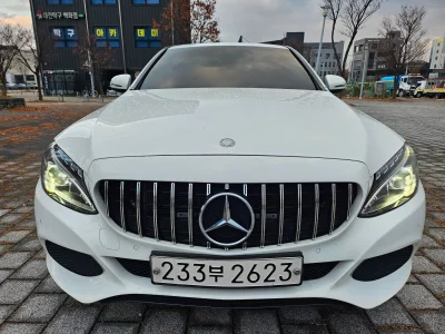 Mercedes-Benz C-Class