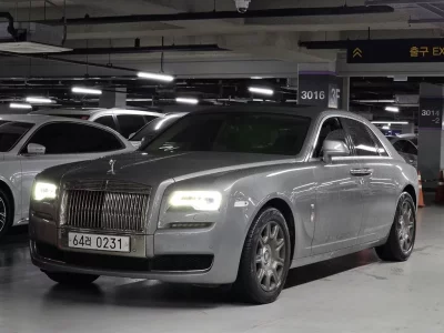 Rolls-Royce GHOST