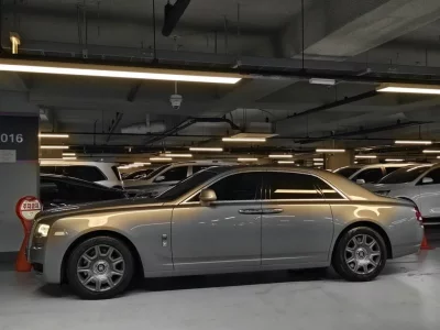 Rolls-Royce GHOST