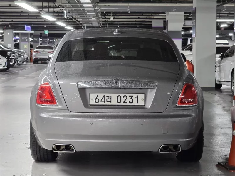 Rolls-Royce GHOST