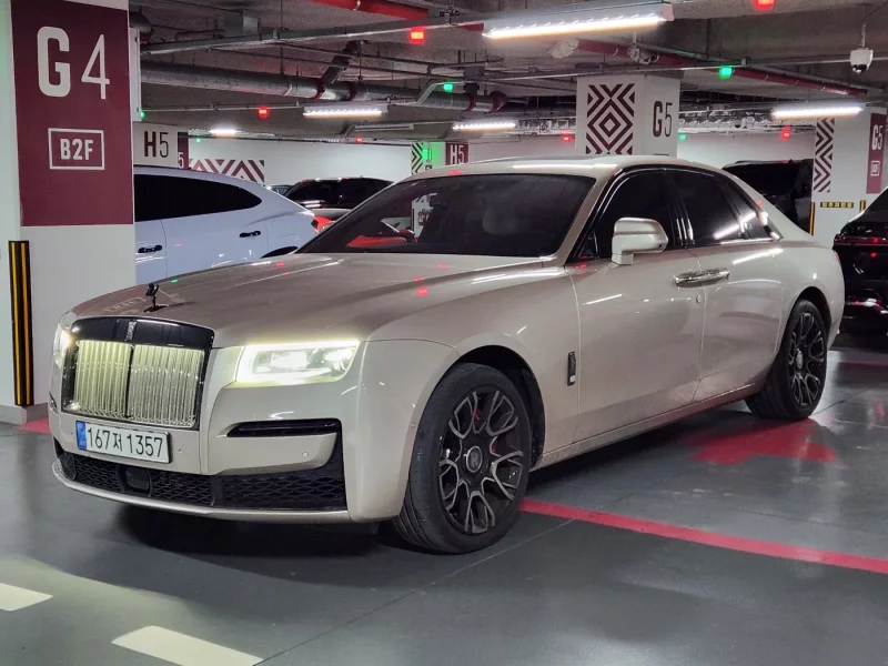 Rolls-Royce GHOST