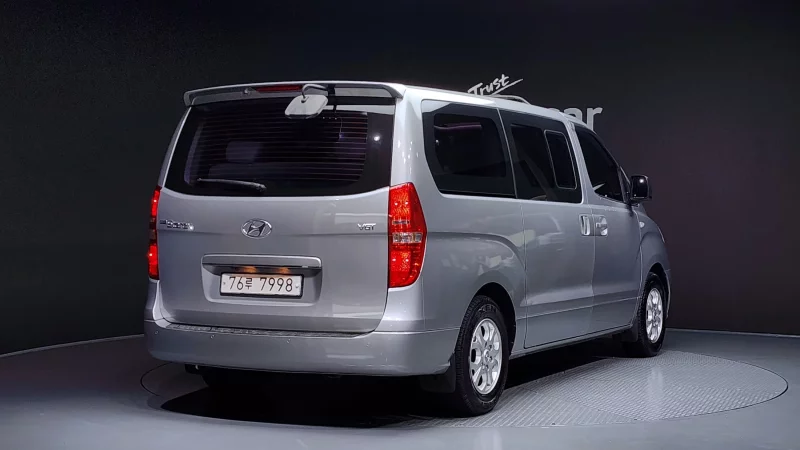 Hyundai Grand Starex