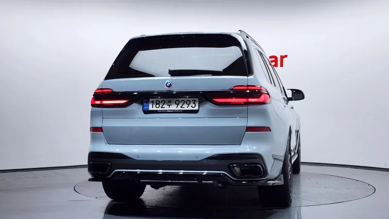 BMW X7