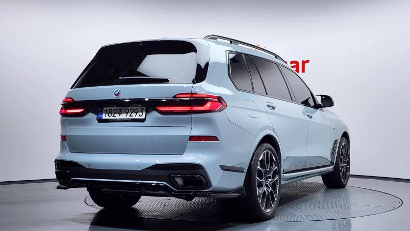 BMW X7