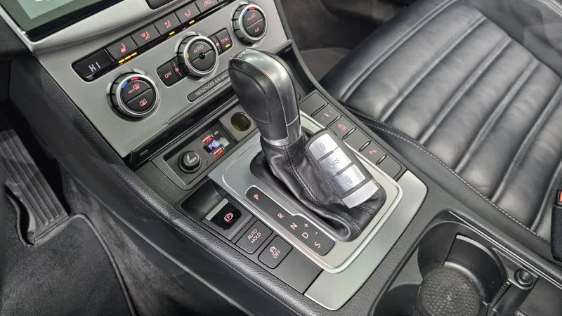 Volkswagen PASSAT CC