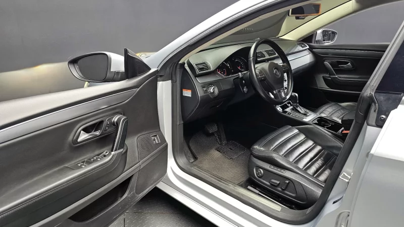 Volkswagen PASSAT CC